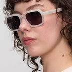 Dreamgaze II – Milky Beige / Gray