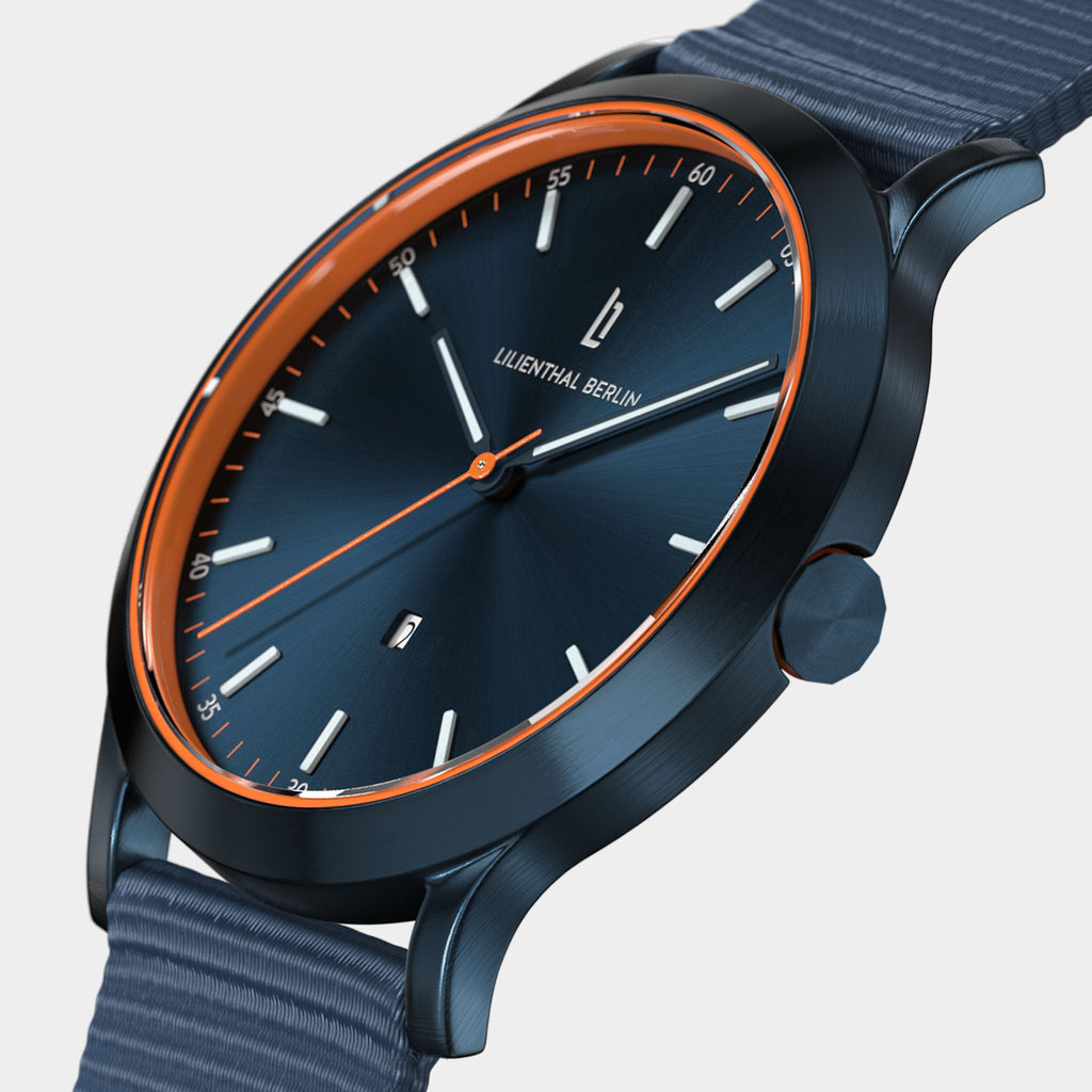 Huxley – Blue Orange