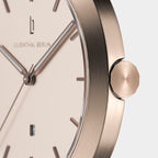 Huxley – Bronze Almond