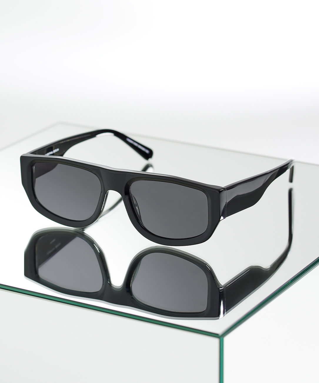 Sonnenbrille Nightcore Black | Sonnenbrillen Lilienthal | Alle Preisgekrönte Designs - Gray | Sonnenbrillen Berlin